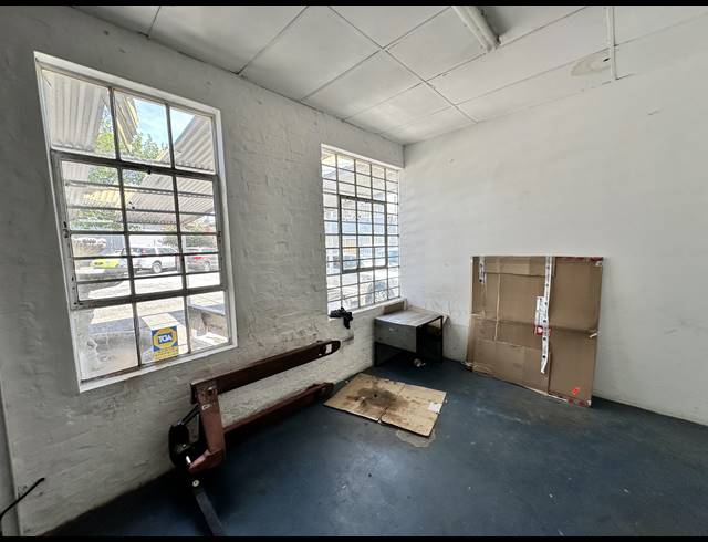 580M² WAREHOUSE TO LET IN OBSERVATORY